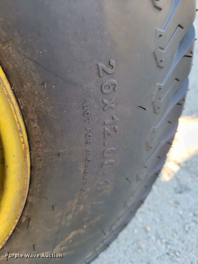 image for item JY9984 1989 John Deere 430  tractor