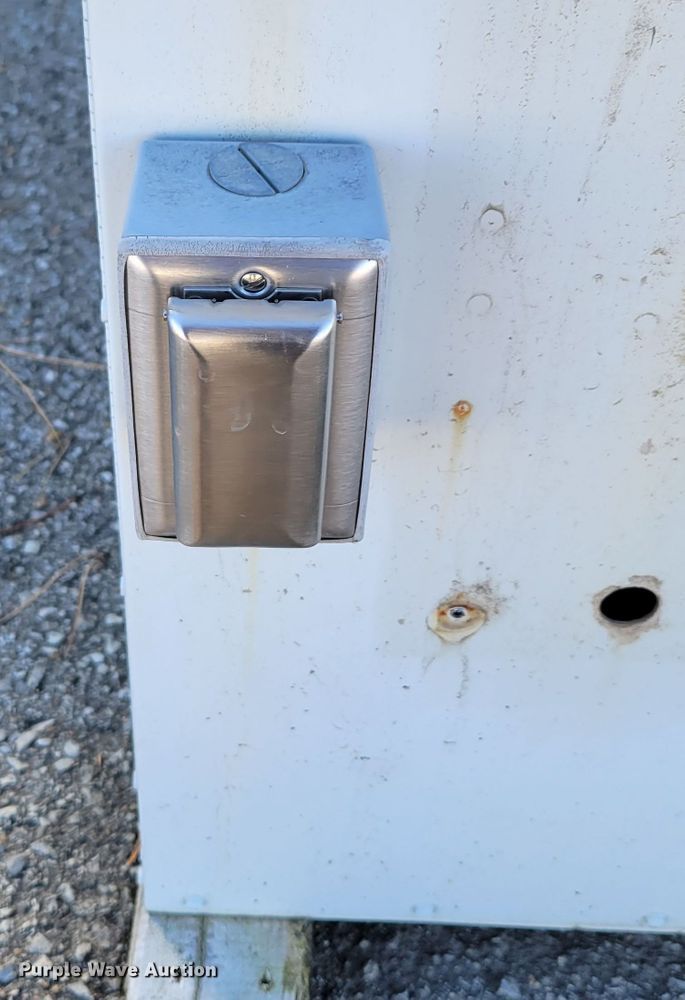 image for item JZ9005 (2) AAON Inc AC units