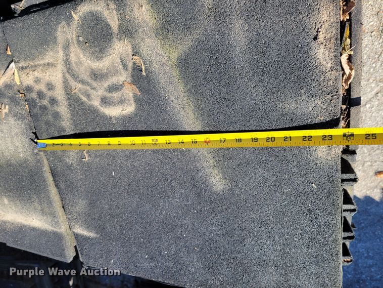 image for item JZ9009 Approximately 264 pieces of artificial playground turf