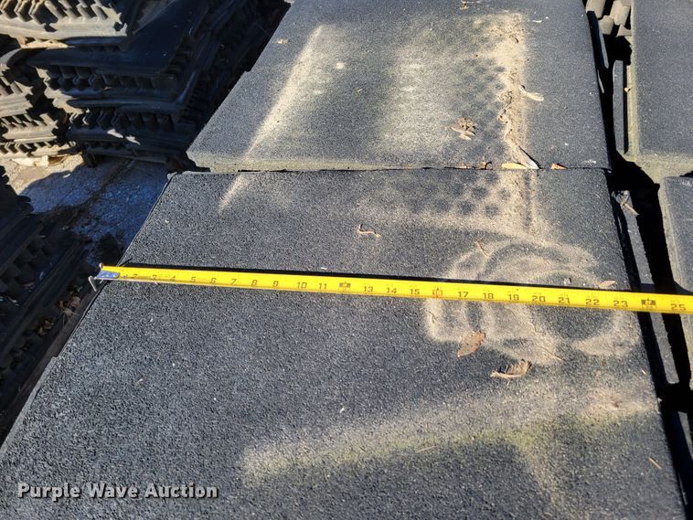 image for item JZ9009 Approximately 264 pieces of artificial playground turf