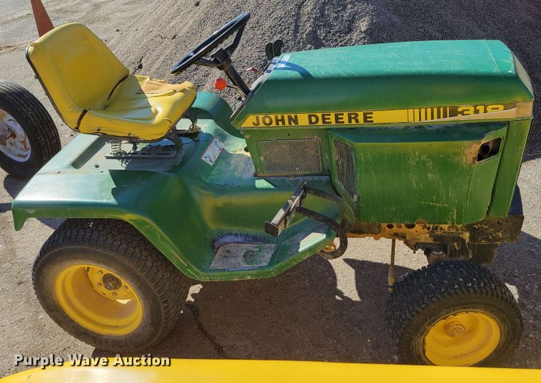 image for item JZ9011 John Deere 318  lawn mower