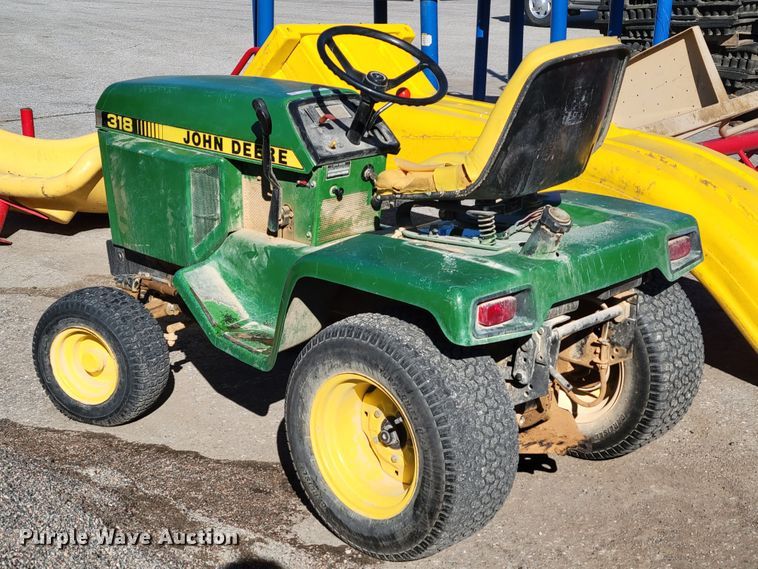 image for item JZ9011 John Deere 318  lawn mower