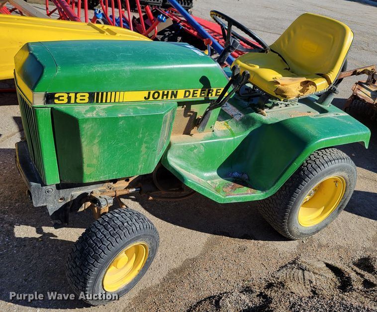 image for item JZ9011 John Deere 318  lawn mower
