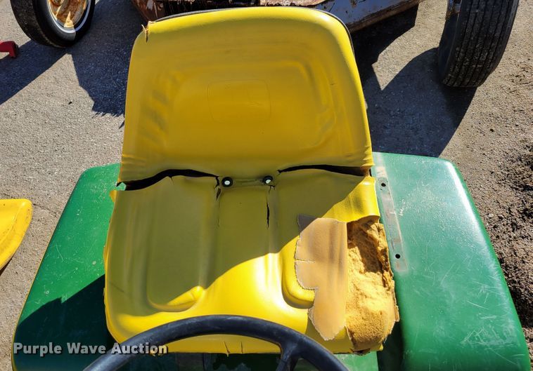 image for item JZ9011 John Deere 318  lawn mower