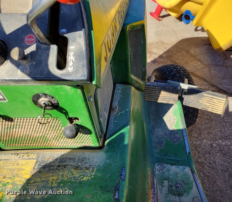 image for item JZ9011 John Deere 318  lawn mower