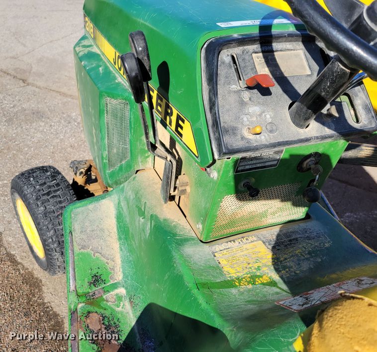 image for item JZ9011 John Deere 318  lawn mower