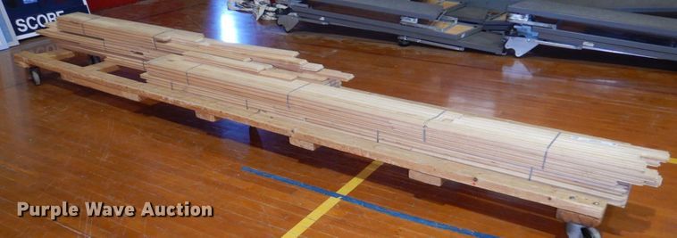 image for item JZ9016 (4) 8'L bundles of hardwood flooring