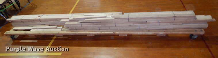 image for item JZ9016 (4) 8'L bundles of hardwood flooring