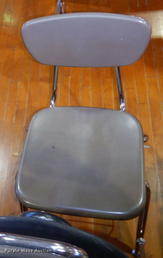 image for item JZ9018 Approximately 94 chairs