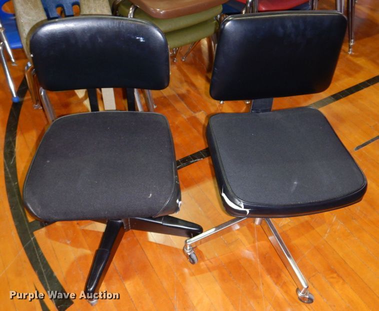 image for item JZ9018 Approximately 94 chairs