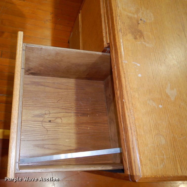 image for item JZ9019 Office supplies and equipment