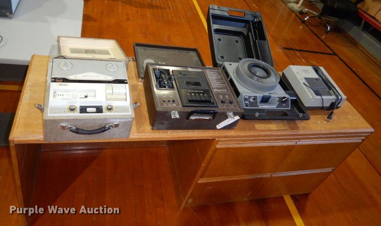 image for item JZ9019 Office supplies and equipment