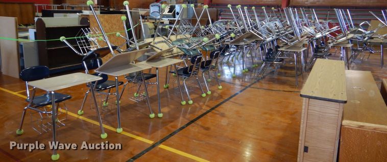 image for item JZ9020 Approximately 56 desks