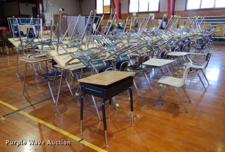 image for item JZ9020 Approximately 56 desks