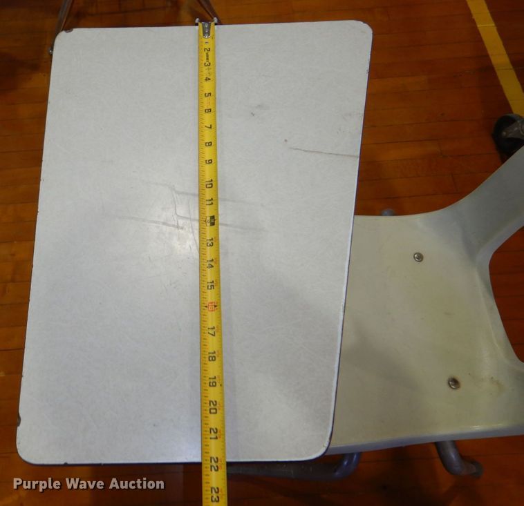 image for item JZ9020 Approximately 56 desks