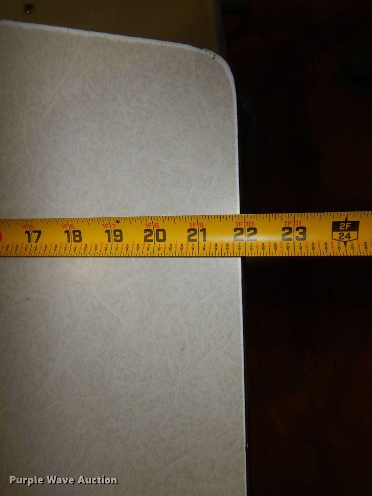 image for item JZ9020 Approximately 56 desks