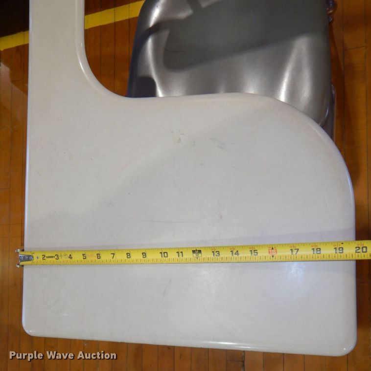 image for item JZ9020 Approximately 56 desks