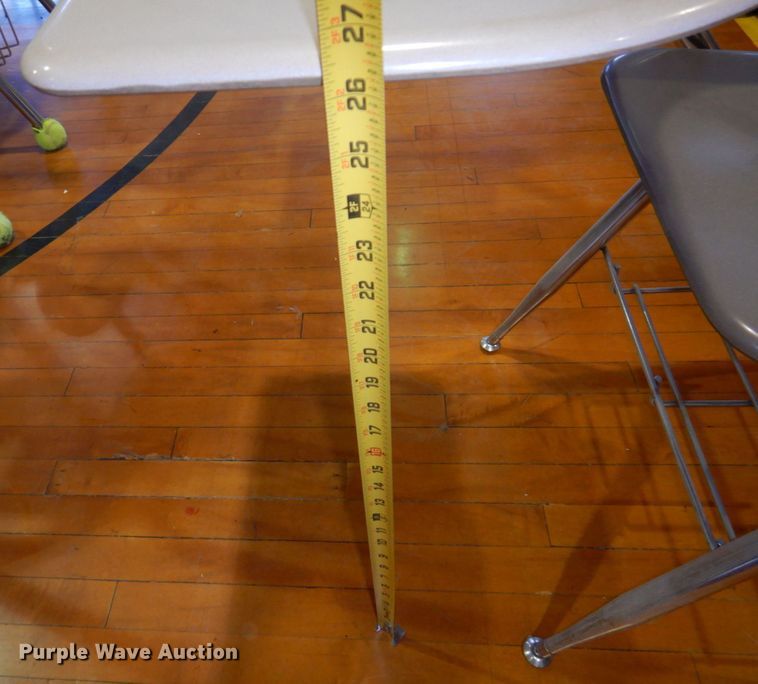 image for item JZ9020 Approximately 56 desks