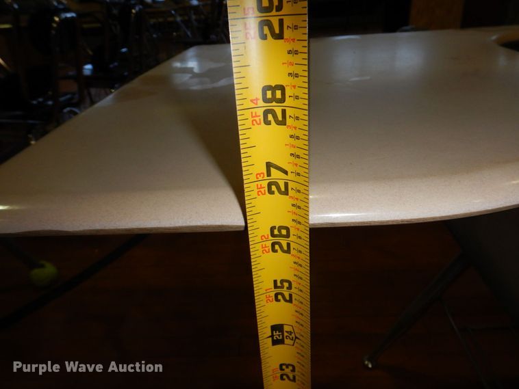 image for item JZ9020 Approximately 56 desks