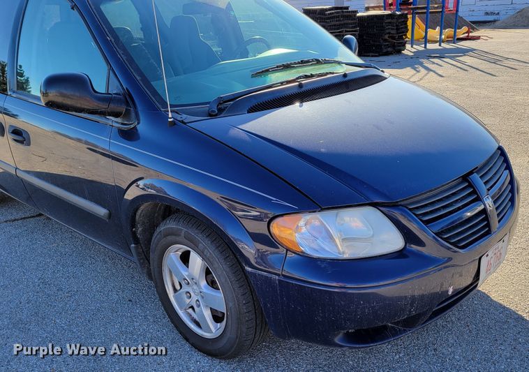 image for item JZ9027 2005 Dodge Grand Caravan  van