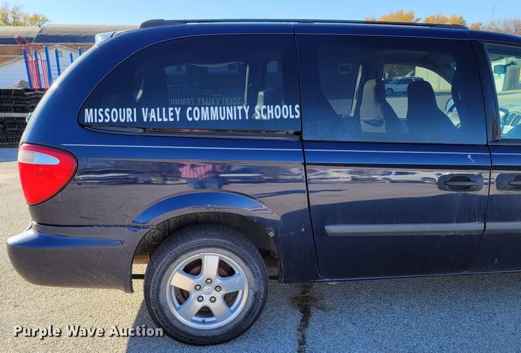 image for item JZ9027 2005 Dodge Grand Caravan  van