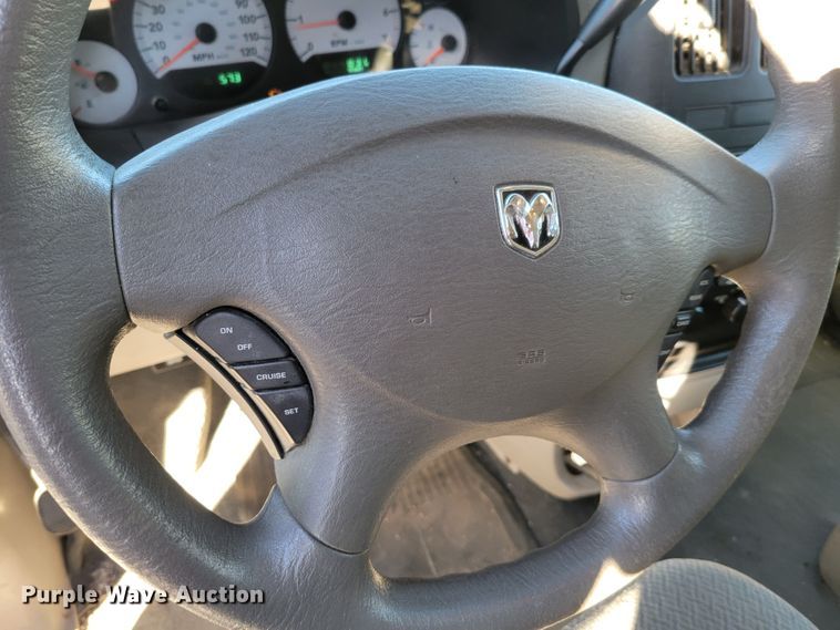 image for item JZ9027 2005 Dodge Grand Caravan  van