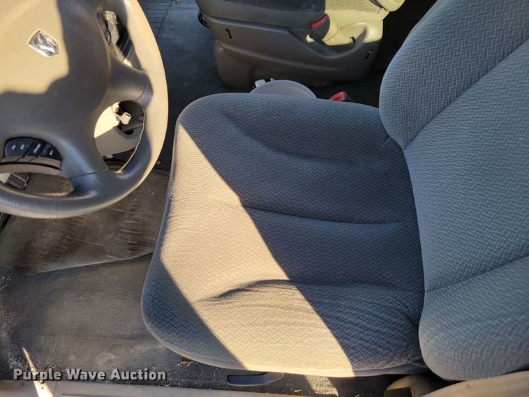 image for item JZ9027 2005 Dodge Grand Caravan  van