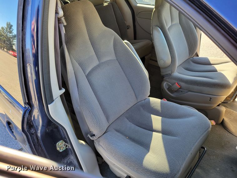 image for item JZ9027 2005 Dodge Grand Caravan  van