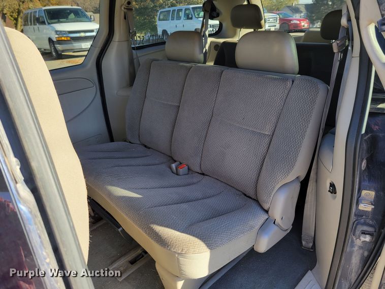 image for item JZ9027 2005 Dodge Grand Caravan  van