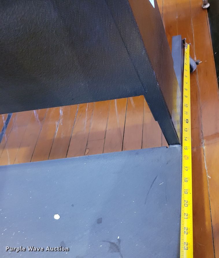 image for item JZ9028 (21) tables