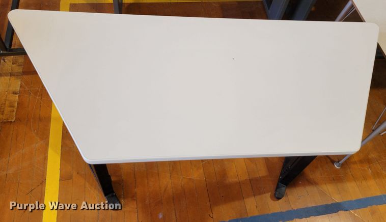 image for item JZ9030 (14) tables