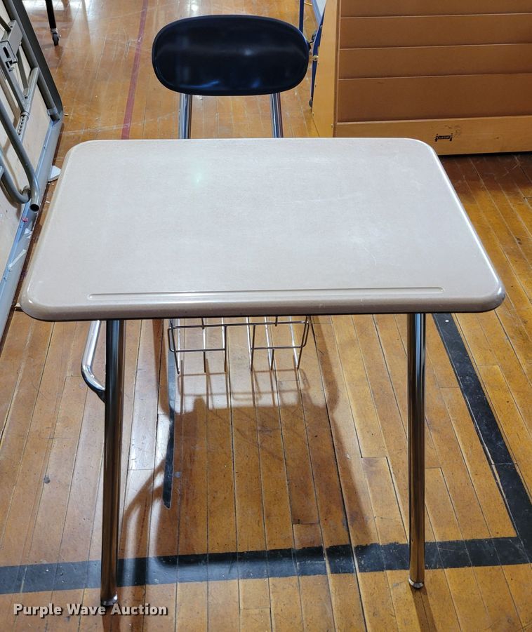 image for item JZ9035 (21) desks