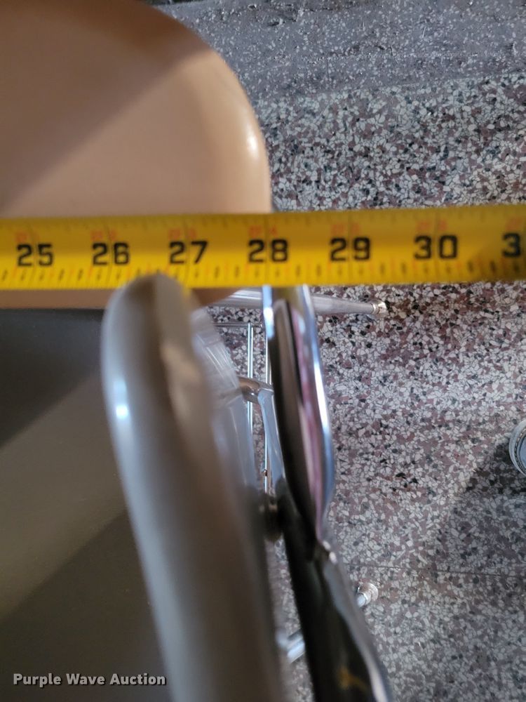 image for item JZ9035 (21) desks