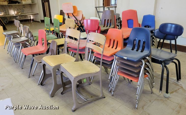 image for item JZ9040 Approximately 65 chairs