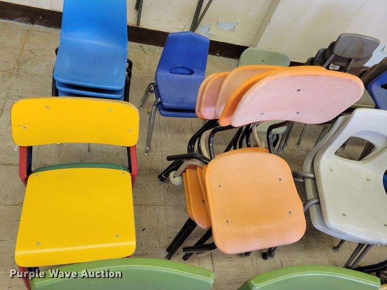 image for item JZ9040 Approximately 65 chairs