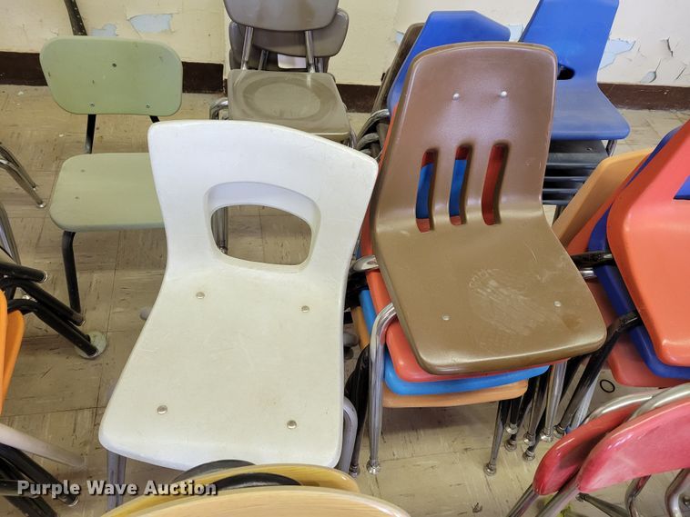 image for item JZ9040 Approximately 65 chairs