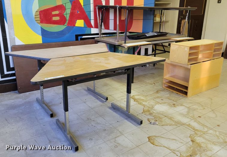 image for item JZ9041 (5) tables