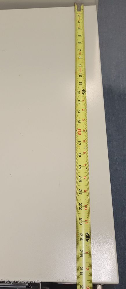 image for item JZ9074 (4) filing cabinets