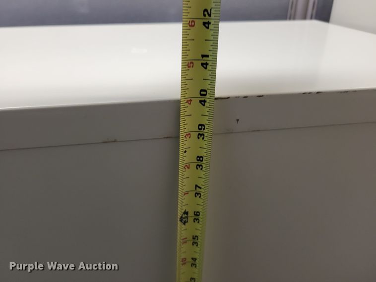 image for item JZ9074 (4) filing cabinets