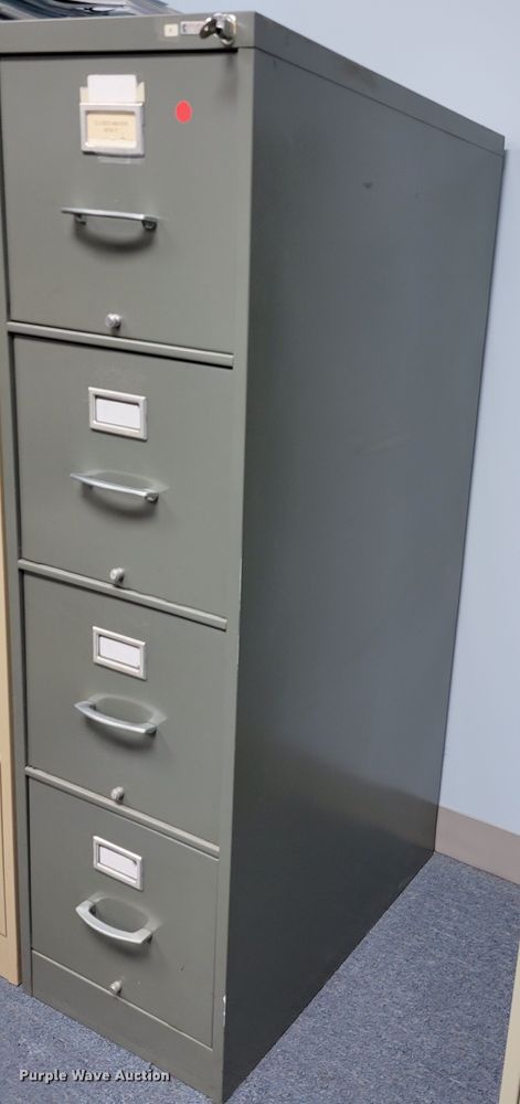 image for item JZ9074 (4) filing cabinets