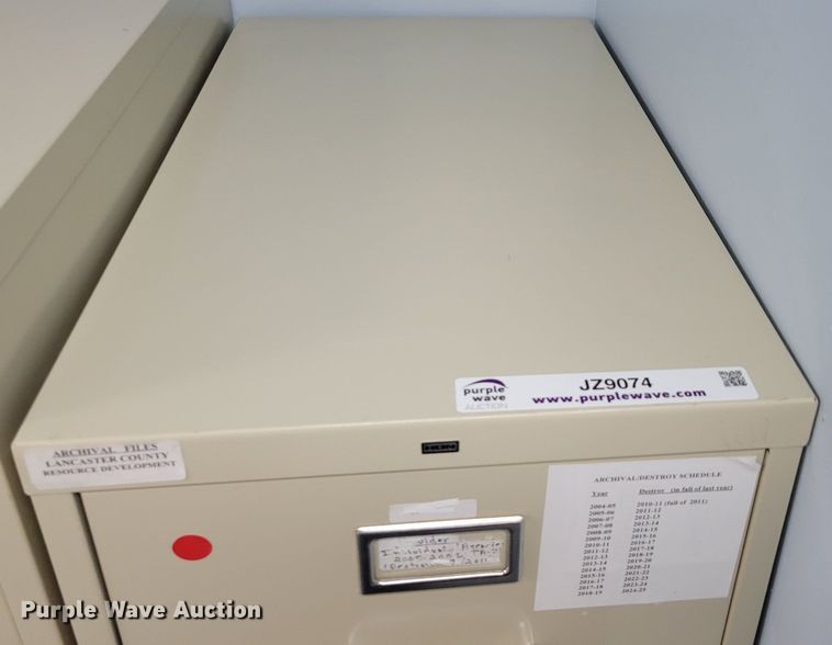 image for item JZ9074 (4) filing cabinets