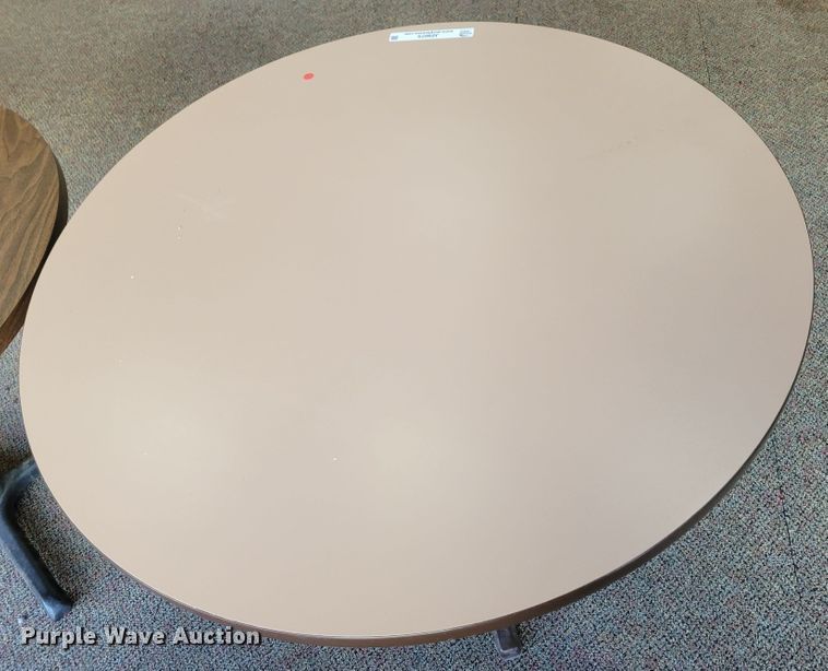 image for item JZ9075 (3) round tables