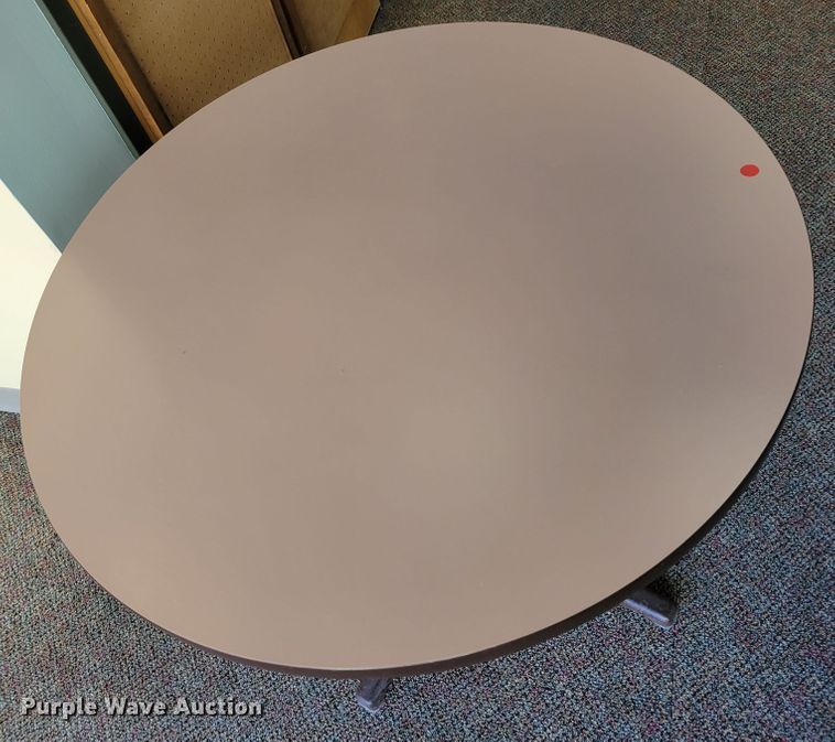 image for item JZ9075 (3) round tables