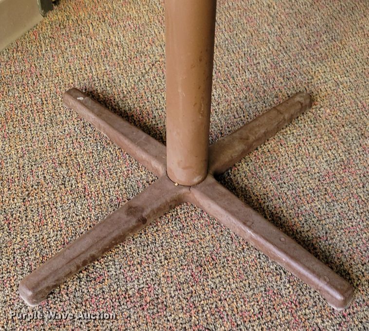 image for item JZ9075 (3) round tables