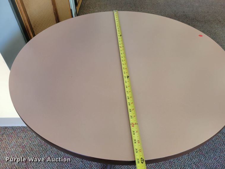 image for item JZ9075 (3) round tables