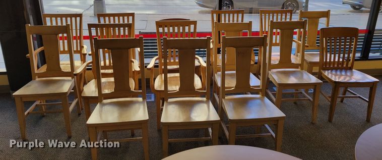 image for item JZ9076 Approximately 20 chairs