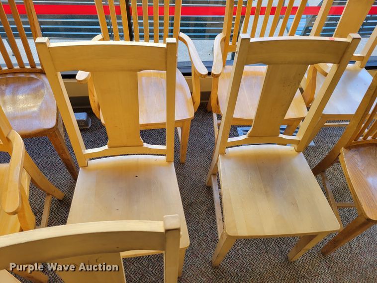 image for item JZ9076 Approximately 20 chairs
