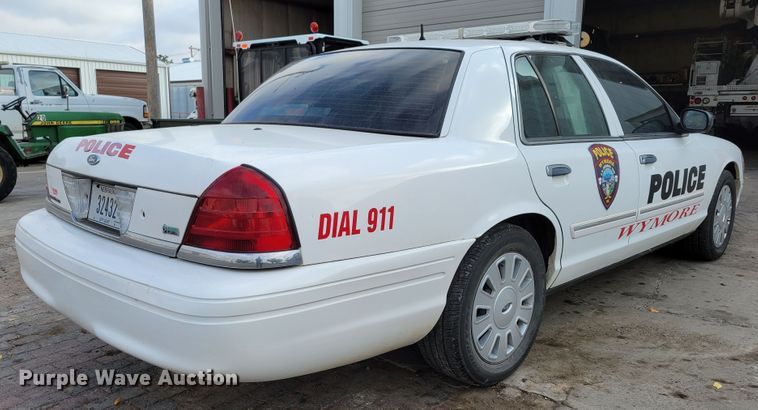 image for item JZ9091 2011 Ford Crown Victoria Police Interceptor