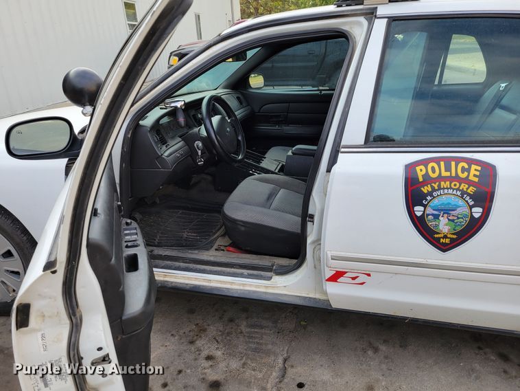 image for item JZ9091 2011 Ford Crown Victoria Police Interceptor