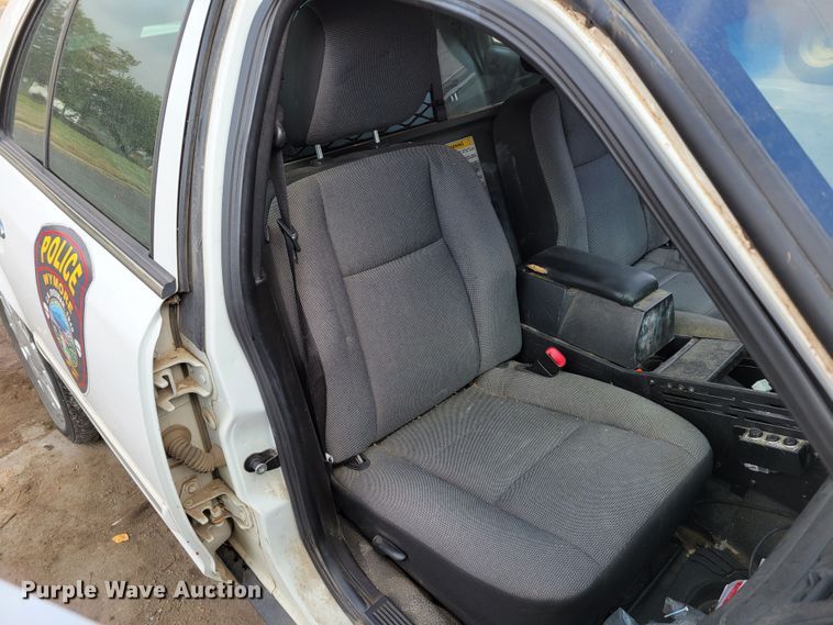 image for item JZ9091 2011 Ford Crown Victoria Police Interceptor